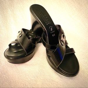 Italian Shoemakers - Wedge Sandals - Black